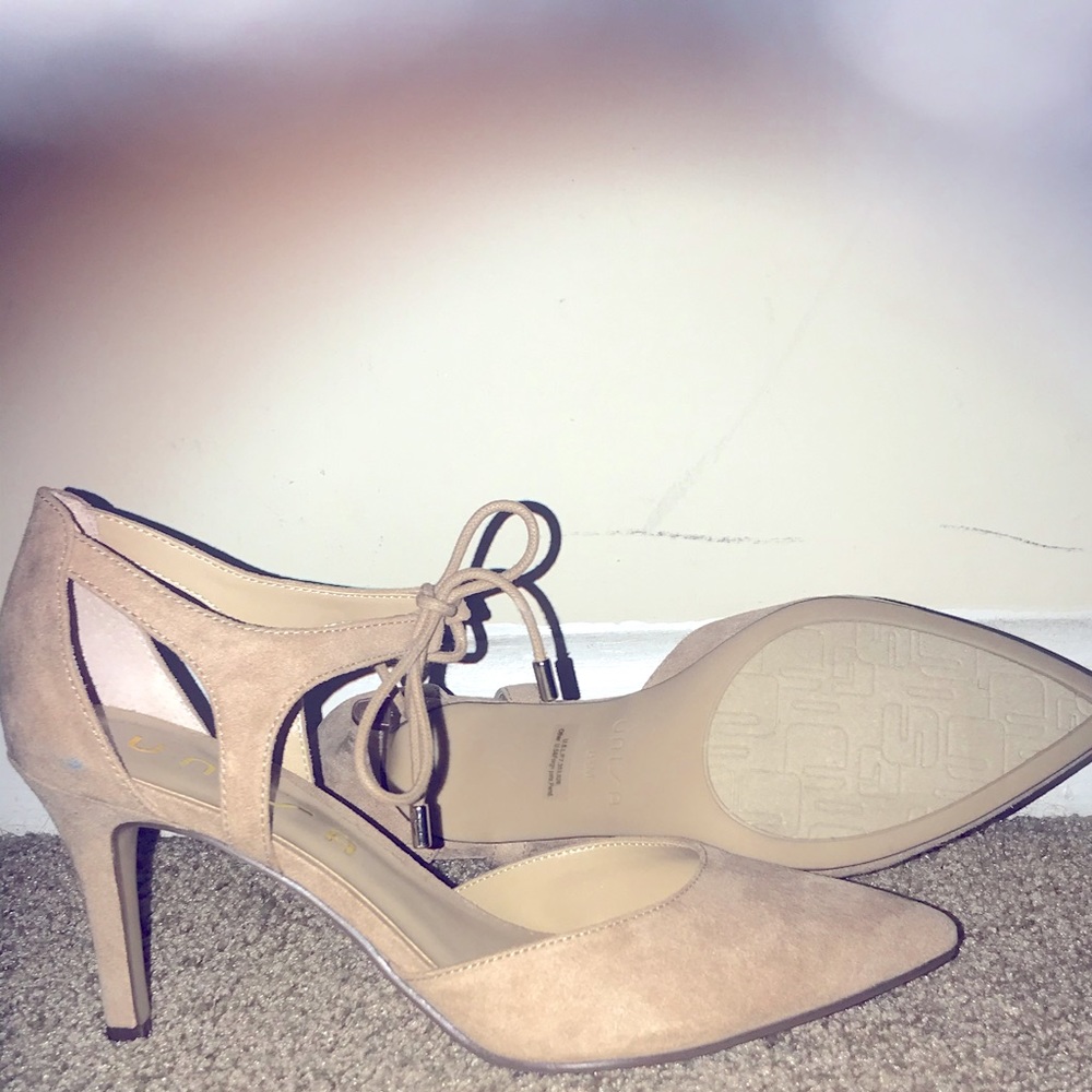 Nude kitten heels
